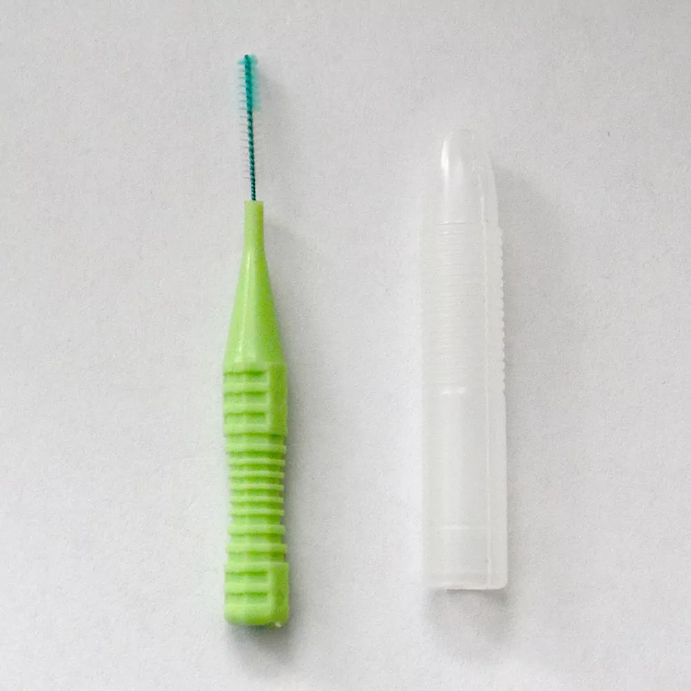 Plastic-Handle Interdental Brush Plastic-Handle Interdental Brush